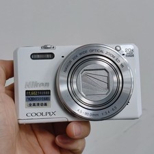 Nikon COOLPIX S7000 16MP Compact Camera White 20x Optical Zoom Wi-Fi Full HD