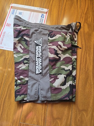 Pantalones cortos de lucha camuflados Krav Maga Worldwide para hombre - Imagen 3 de 3