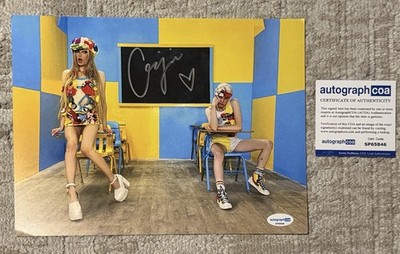 GIGI GOODE SIGNED RUPAUL s DRAG RACE DRAG QUEEN PHOTO - ACOA COA