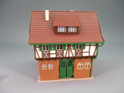 LQ327 VOLLMER 20665 Train Ho 1/87 1:87 Maquette montée Maison à colombages | Zustand: Occasion