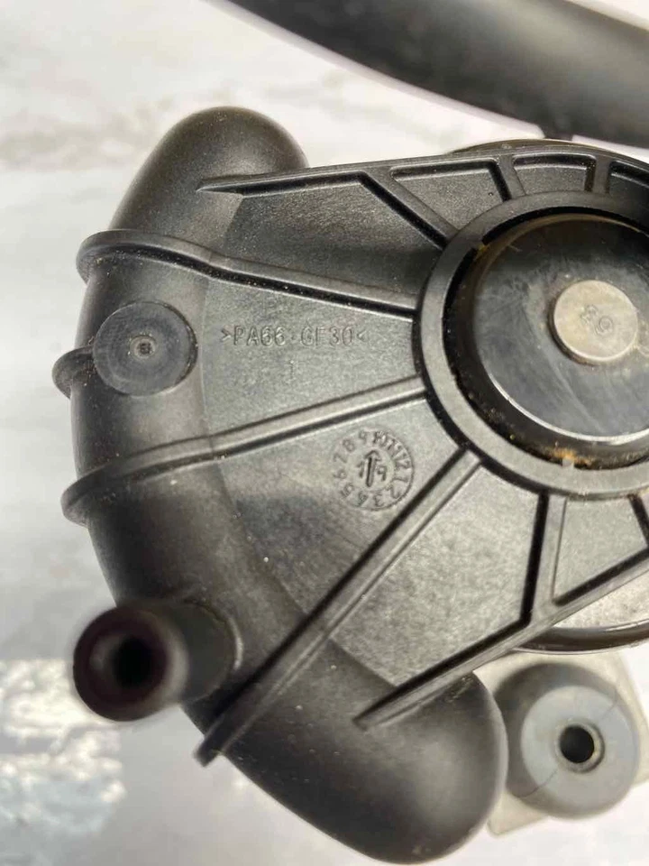 Chevrolet Traverse bomba de vacío 18 a 20 refuerzo de freno conjunto auxiliar OEM 84491774 Foto 4 de 4