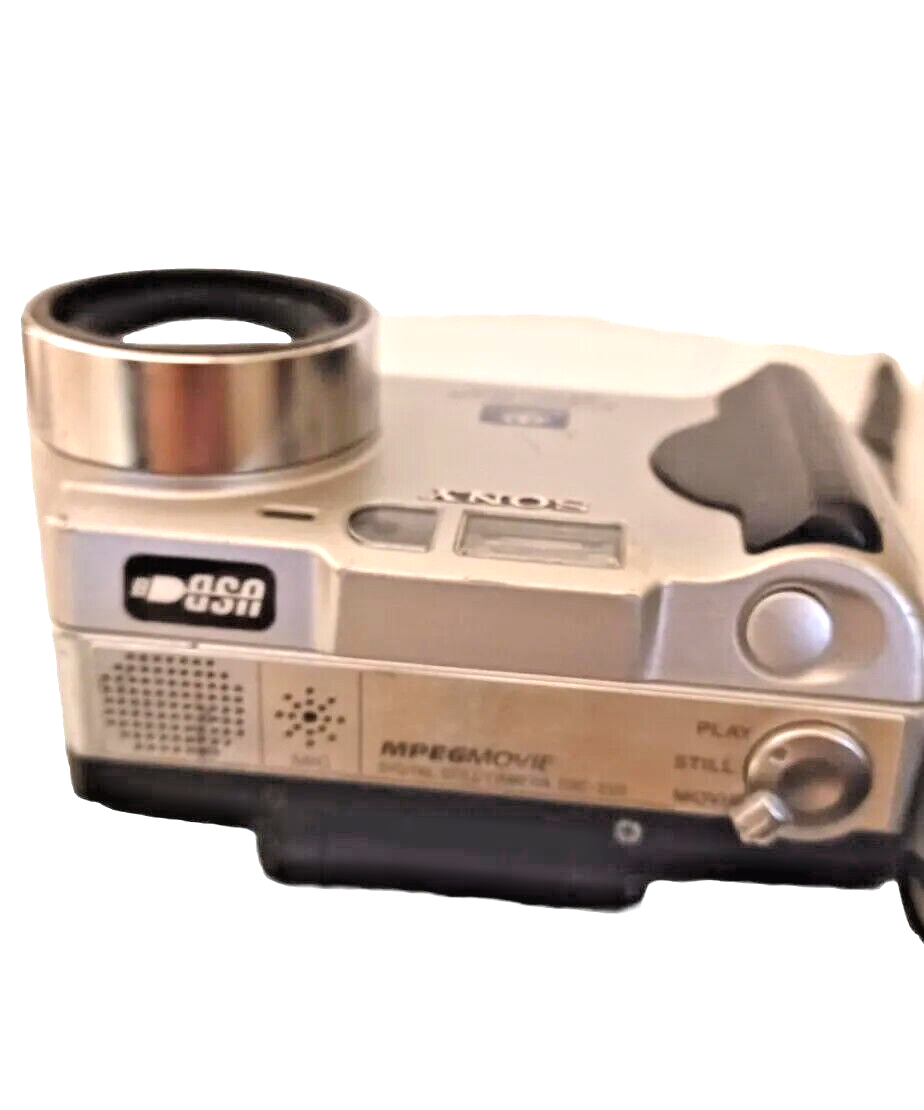 Vintage Sony Cyber Shot 2.1 Mega Pixels DSC-S50 6X Precision