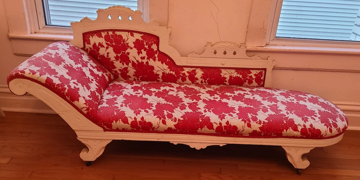 Victorian 2024 fainting sofa