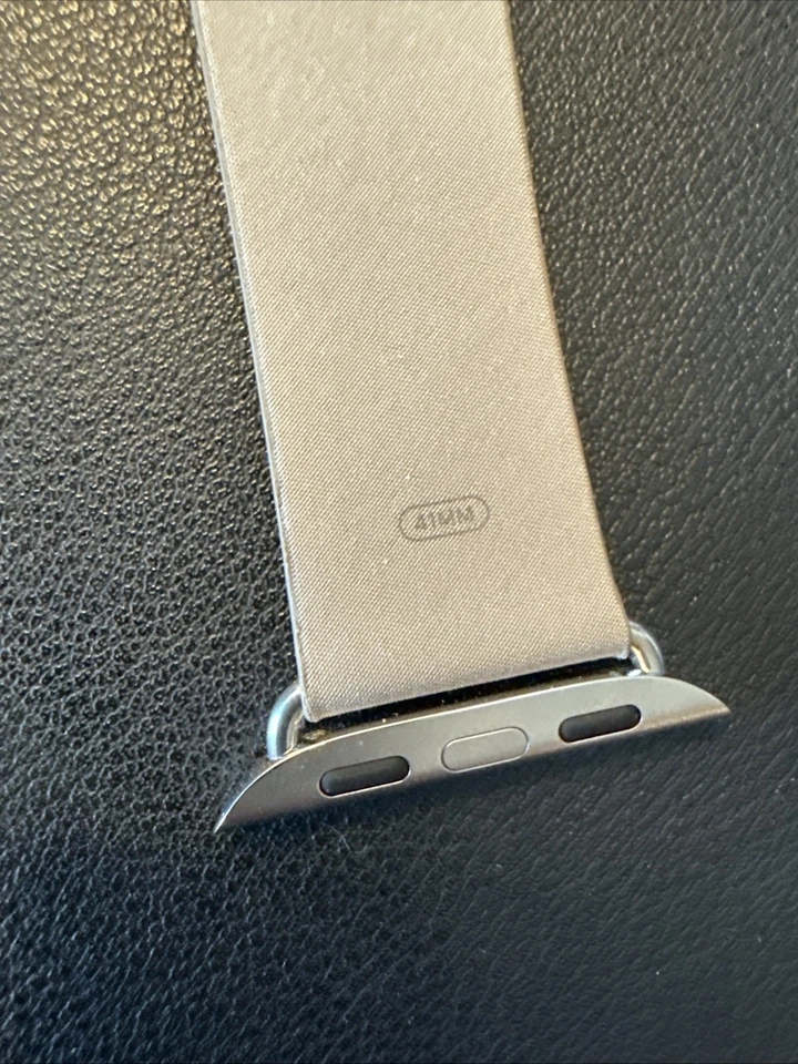 Apple Watch Moderno Hebilla 41mm (38/40) Original OEM Bronceado L Raro Foto 3 de 4