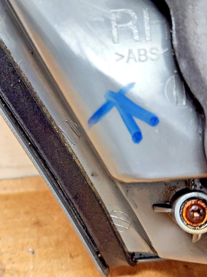 2006–2011 现代 Azera 右后后后备箱盖尾灯内灯原始设备制造商 92404-3L0 — 第 3/4 张图片