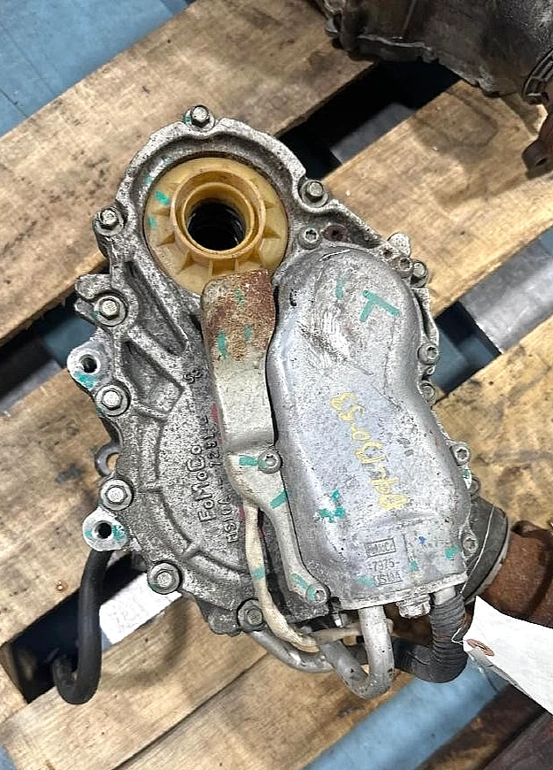 Conjunto de caja de transferencia Ford Taurus 2013-2019 turbo equipamiento policial OEM Foto 2 de 2