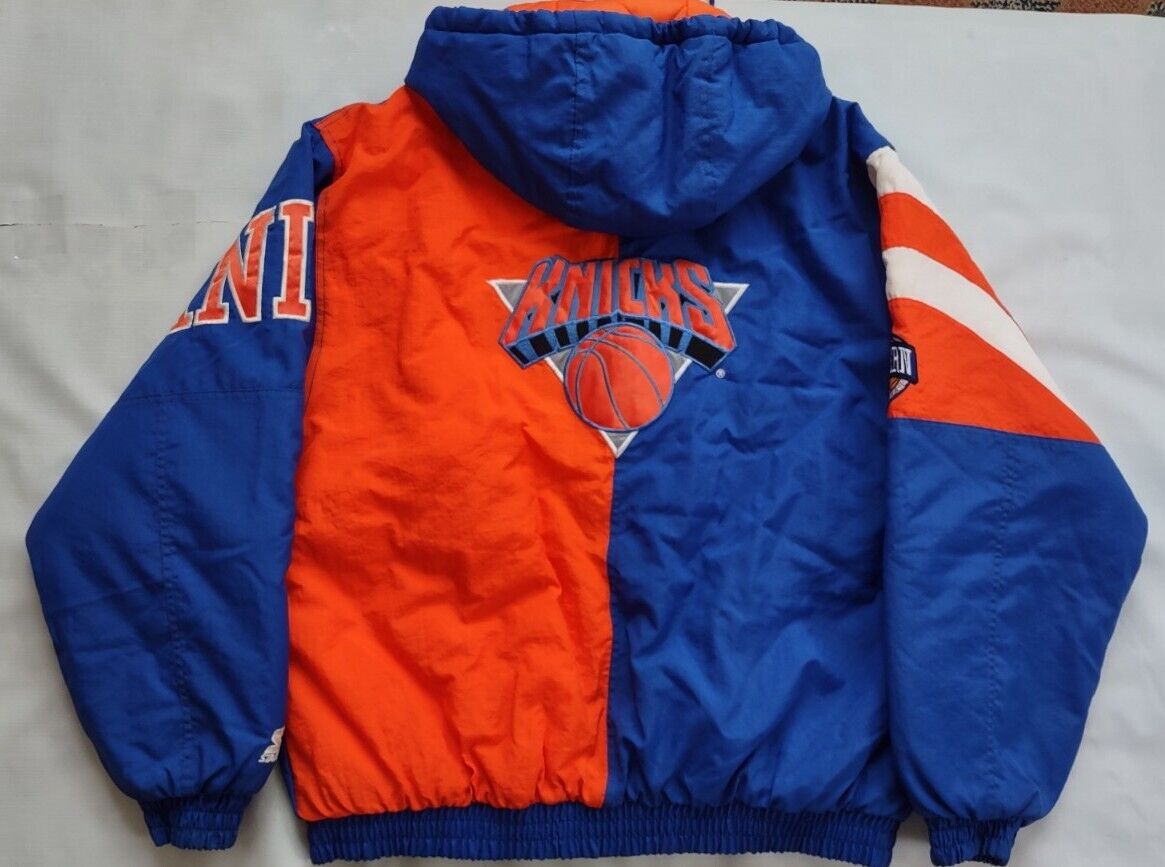 VTG RARE STARTER NEW YORK KNICKS FULL ZIPP WITH HOOD SPLIT VTG RARE STARTER NEW YORK KNICKS FULL ZIPP WITH HOOD SPLIT