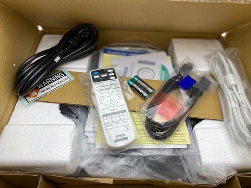 Projecteur LCD Epson PowerLite 1780W - Photo 5/11
