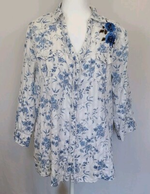 F.A.N.G Womens button Blue/White Shirt With Roses Sz L Cottagecore Romantic