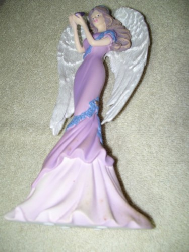 Thomas Kincade Angels Of Caring Collection Figurine