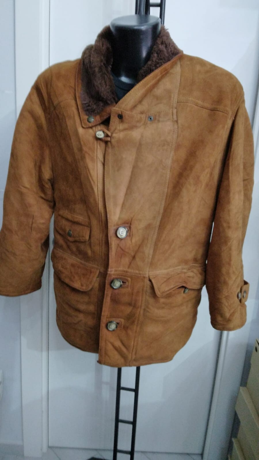 Pre-Owned Brown Men's Shearling Size 50 MGS054LZ