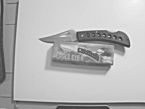 Frost Cutlery Eagle Eye PS Lockback 7 1/4" Open 3 1/2" Blade 4" Closed  #15-108B