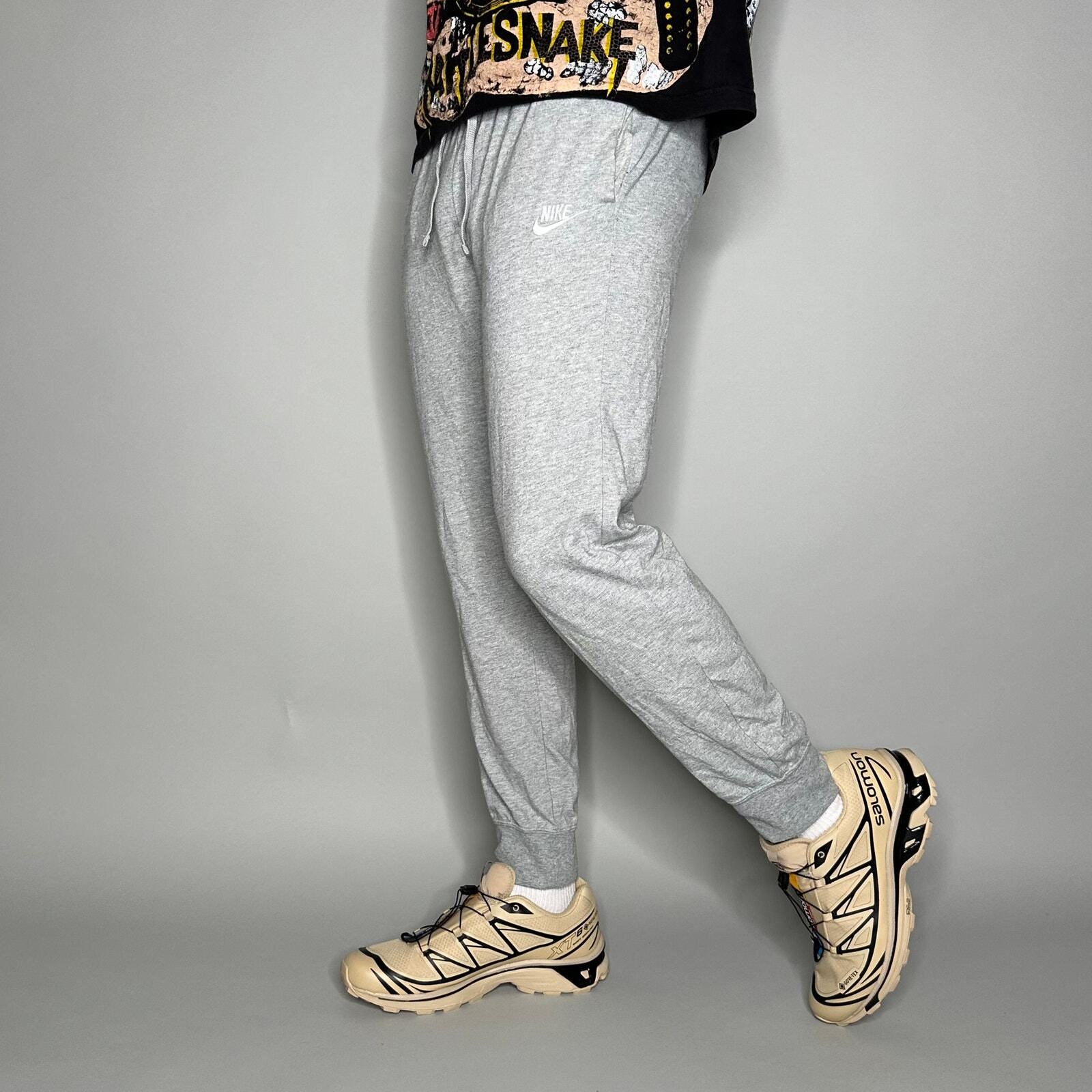 Nike Mens Light Grey Cotton Joggers with White Swoosh - Size M-image