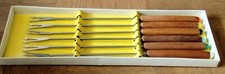 6 alte Fondue Gabeln, Beram No. F 729, Vintage, 70er Jahre, Griffe (Teak-?)Holz