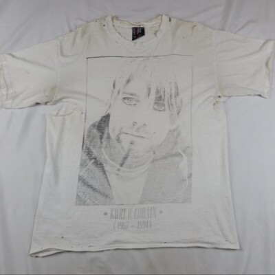 Vintage Thrashed Faded Kurt Cobain Single Stitch Memorial T-Shirt Size XL 1994