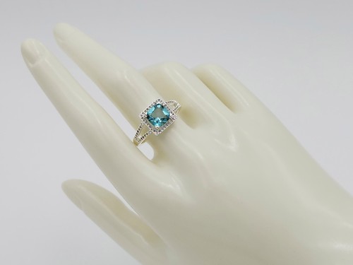 Dillard's Sz 9 Silver-Tone Cushion Cut Blue Glass Stone Ring Statement Fashion - Picture 2 of 7