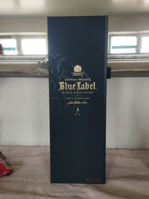 johnnie walker blue label blended scotch whiskey