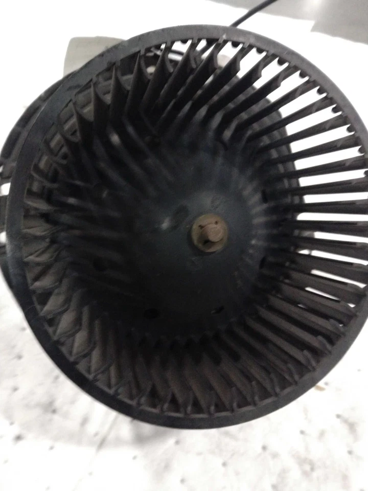 Used Front HVAC Blower Motor fits: 2012 Ford E250 VAN front Front Grade A Foto 2 de 4
