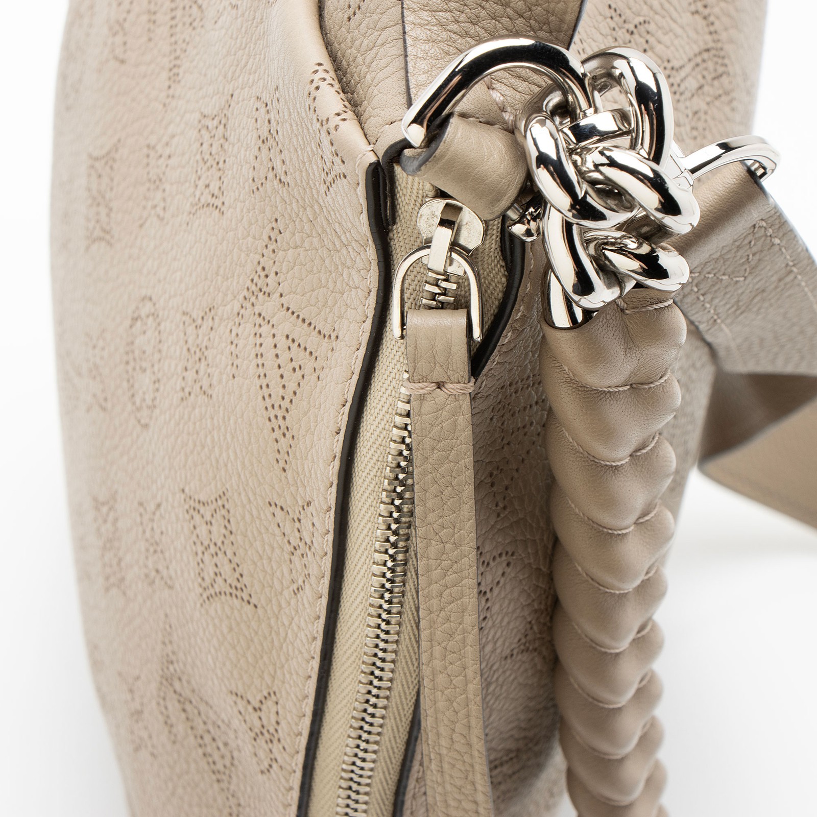 Louis Vuitton Mahina Leather Babylone Chain BB Satchel image 9