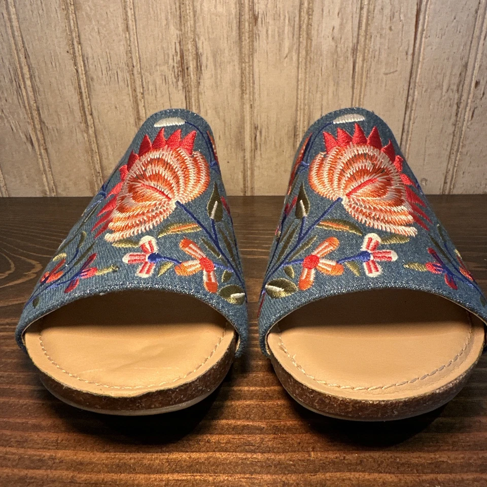 Sandalias Adam Tucker by Me Too NIKO 12 bordadas azules florales Nella talla 8 ¡USADAS EN EXCELENTE ESTADO! Foto 3 de 4