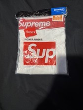 Supreme/Hanes White Boxer Briefs Underwear 2-Pack M/32-34