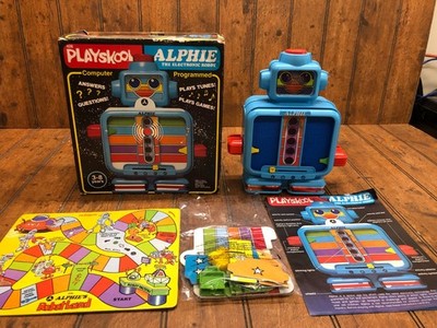 Vintage 1978 Playskool Alphie Electronic Robot w/Box & Access. Not working