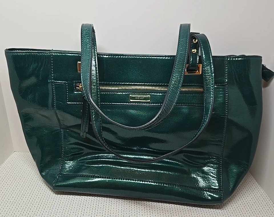 Cartera de mano Nine West clásica de cuero verde Patton Foto 3 de 4