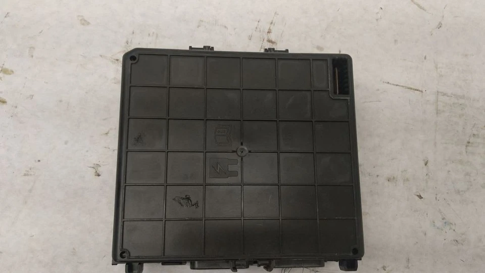 2020 Ford Escape Body Control Module BCM Chassis ECM 2341031 - Image 2 of 4