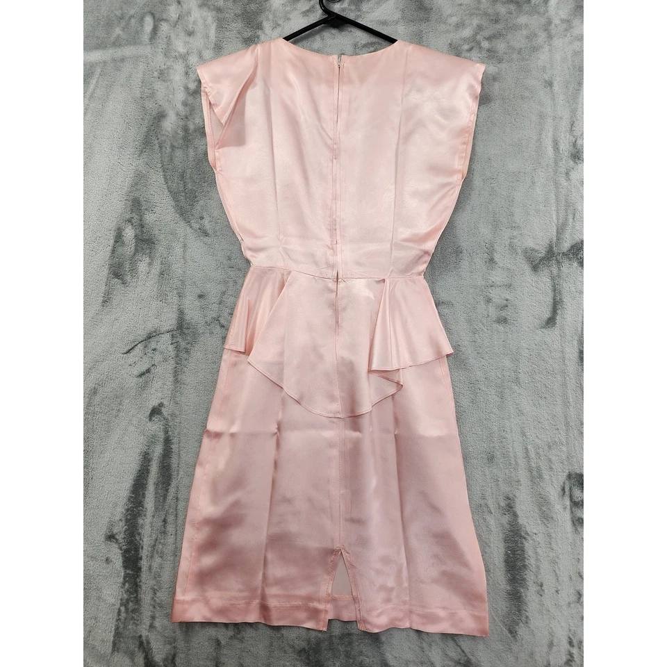 Vintage 80s ZUM ZUM Satin Jacquard Pleated Peplum Pencil Dress Size XXS Pink - Image 3 of 4