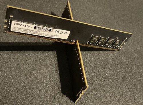 barrette de ram PNY (2x8GB 3200MHz)