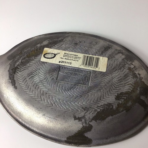Wilton Armetale 15 Inch Sizzle Plate-(plate a bit worn) - Picture 5 of 8