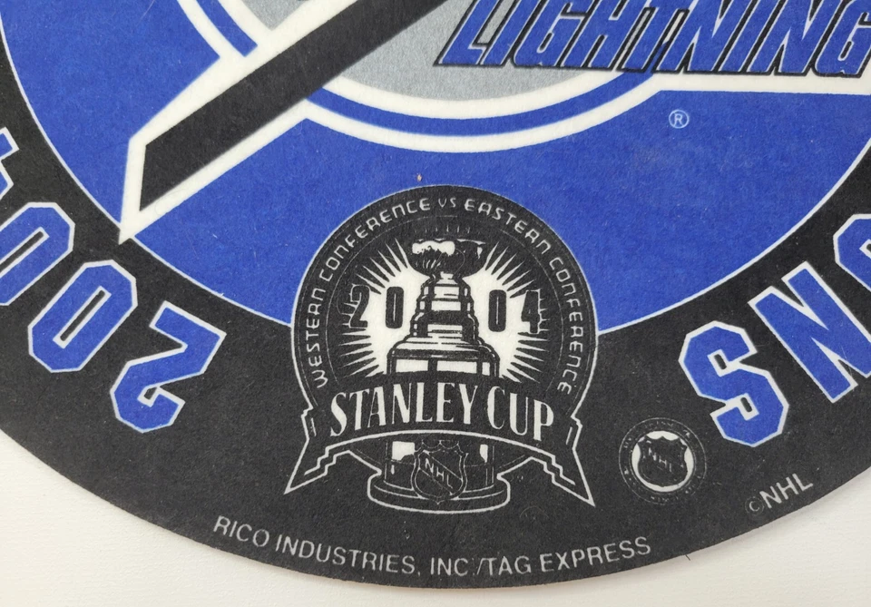 NHL Tampa Bay Lightning Vintage 2004 Eastern Conference Champions Logo Pennant⚡️ - Image 3 of 4