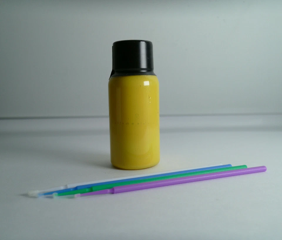 BASF (OEM) Touch Up Paint Bottle for Audi VW Imola Yellow LY1C 1T Foto 2 de 4