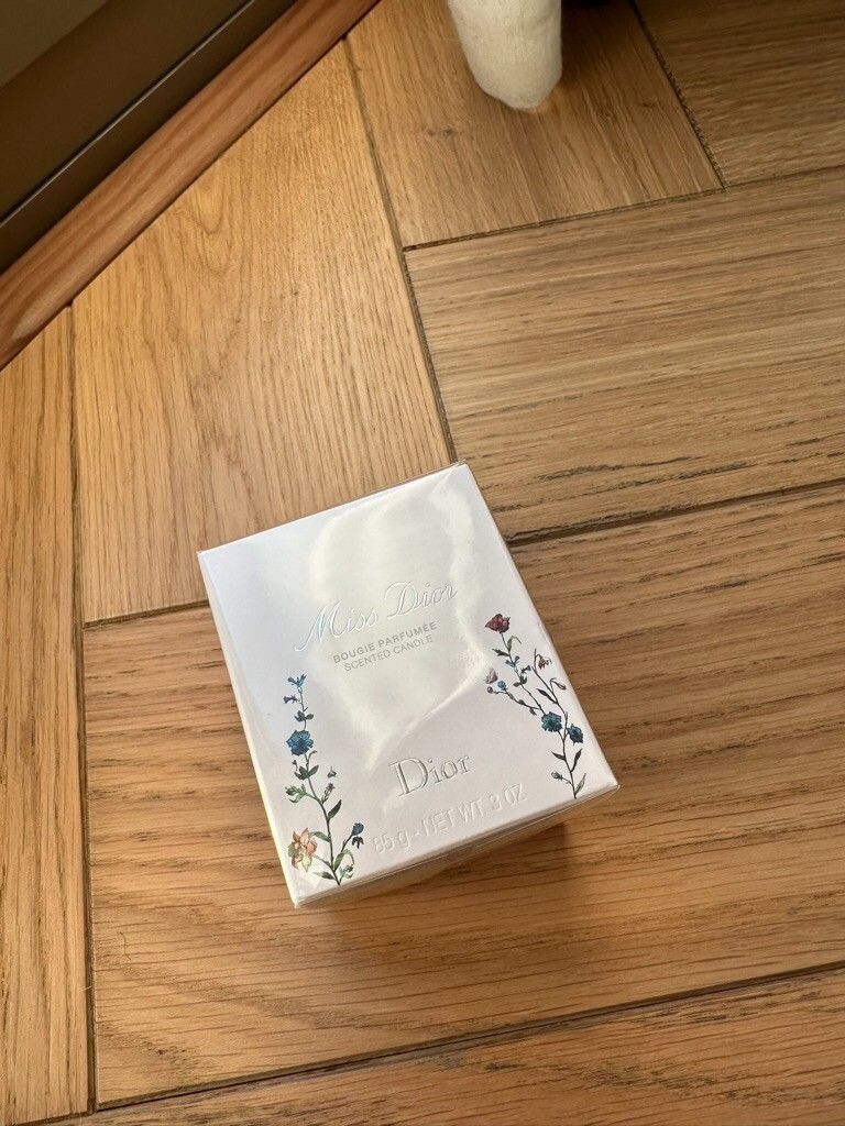 BNIB Miss Dior Scented Candle, Millefiori Couture Edition. 85g