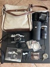 CANON AT-1 SLR 35mm Film Camera with Zoom Lens. Vintage