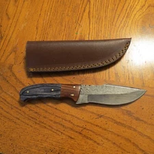 Damascus hunting knife w grey laminate & walnut wood  handles & leather sheath 