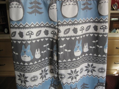 Hot Topic Totoro Leggings Grey Blue XS Junior's Size NEW w/ TAGS - Picture 2 of 5