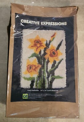 NIP Vintage 1980 Creative Expressions 6302 Daffodils Latch Hook Kit NOS
