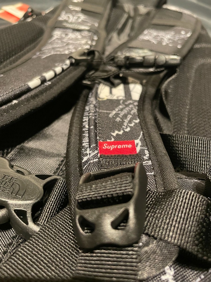 EXTREMELY RARE DS SS12 SUPREME x THE NORTH FACE HOTSHOT OG EXTREMELY RARE DS SS12 SUPREME x THE NORTH FACE HOTSHOT OG