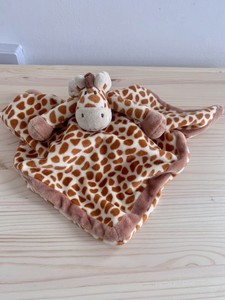 giraffe baby comforter blanket