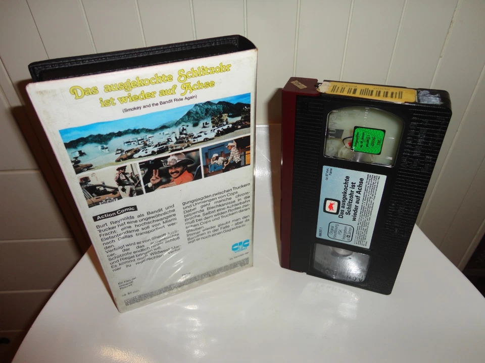 Das ausgekochte Schlitzohr ist wieder auf Achse Burt Reynolds CIC Taurus rar - Bild 2 von 4