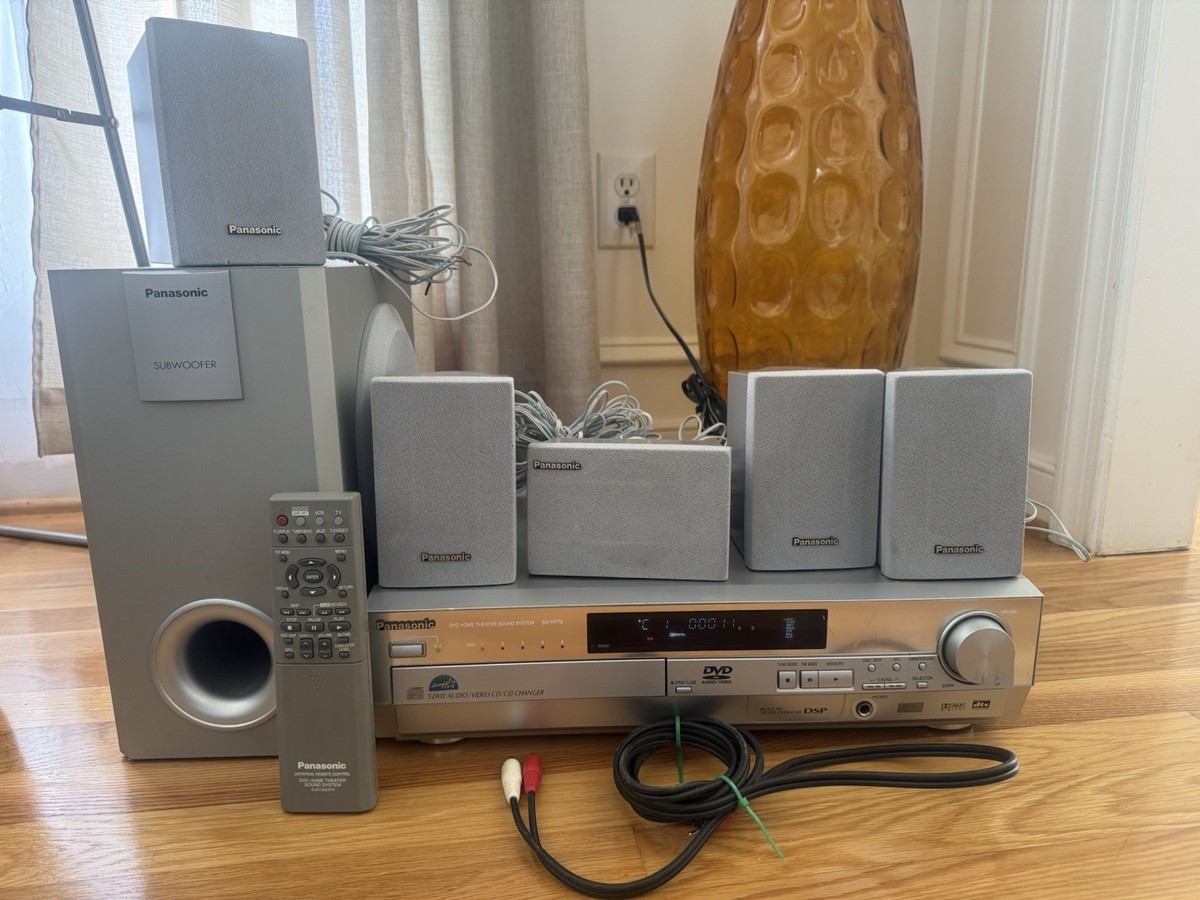 Panasonic SA-HT75 Theater Surround 5 CD/ DVD CHANGER 5.1 amplifier