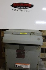 WESTINGHOUSE DT-3 TRANSFORMER V48LM28TL30H 30 kVA PRI: 480V SEC: 208Y/120V