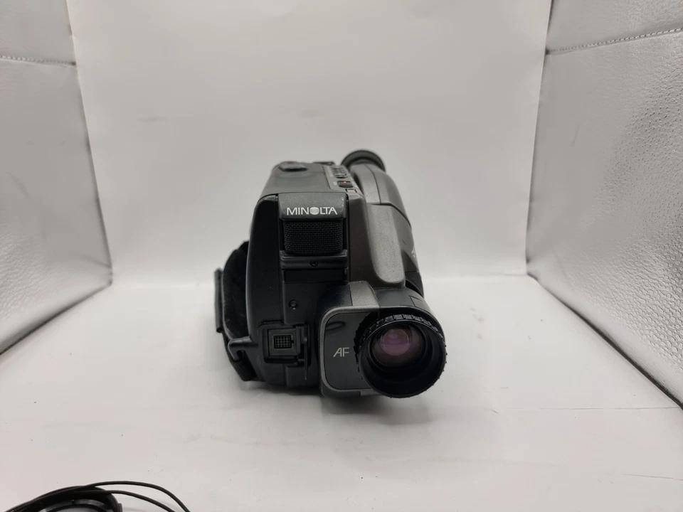Minolta Master 8-418 Video Camcorder  untested - Image 3 of 4