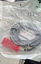 ALLEN BRADLEY 440N-G02002 SAFETY SWITCH PART KIT MISSING SCREWS OUR REF 126