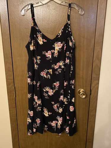 Torrid Floral Sleeveless Sundress V-Neck Black Plus Size 2 100% Rayon