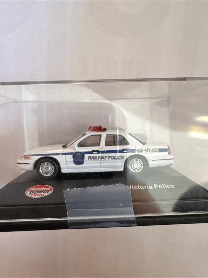 HO Scale 1:87 Model Power 2005 Ford Crown Victoria Police Car - Mint Condition! - Immagine 3 di 3