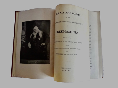 mASONS BOOK MORALS AND DOGMA ANCIENT ACCEPTED RITE FREEMASONRY 1944 HC neocurio - Picture 1 of 14
