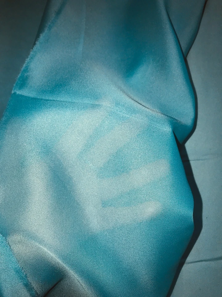 Tissu voile de crèpe turquoise textile mélangé  larg 146 cm x H 400 cm réf A685 - Photo 2/2