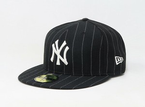 white pinstripe yankees hat